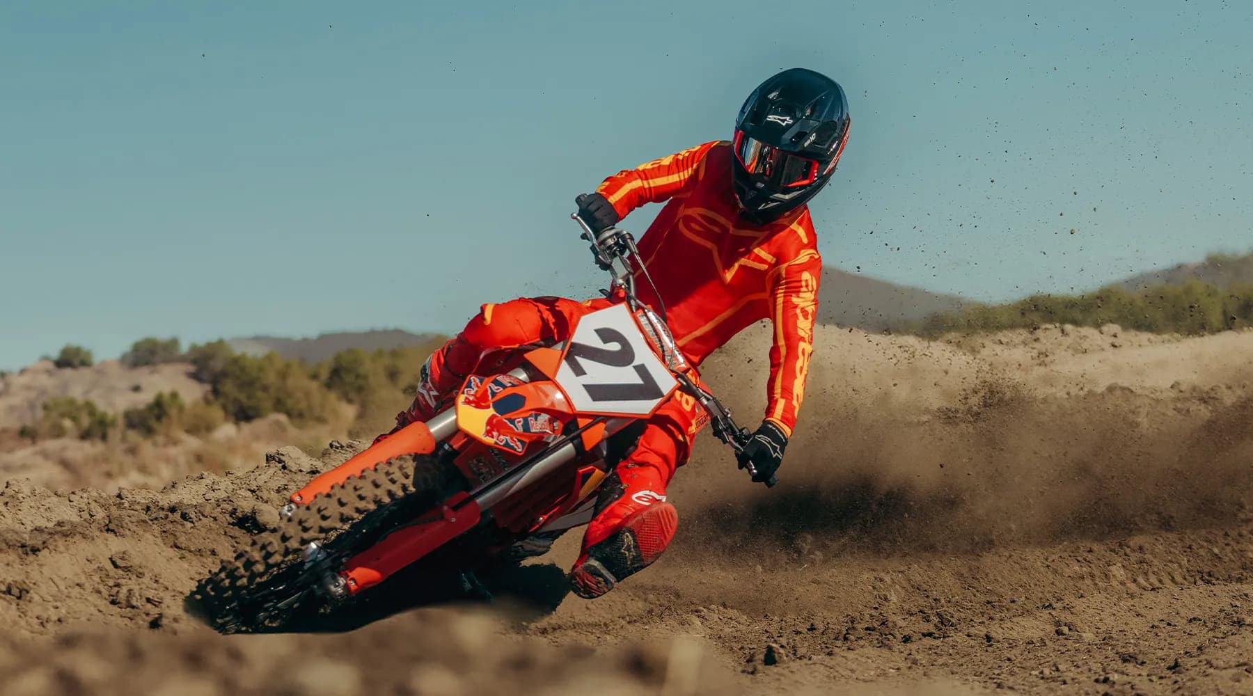 Fluid Apex — Alpinestars 2027-Kollektion in Aktion