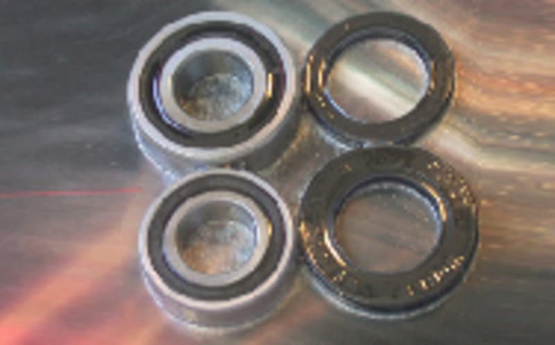 Pivot Works Achterwiel lager- en keerringset