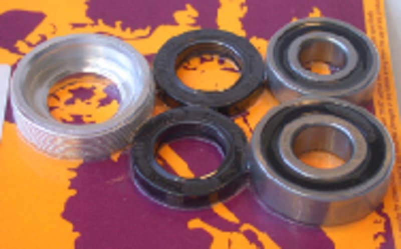 Pivot Works Achterwiel lager- en keerringset