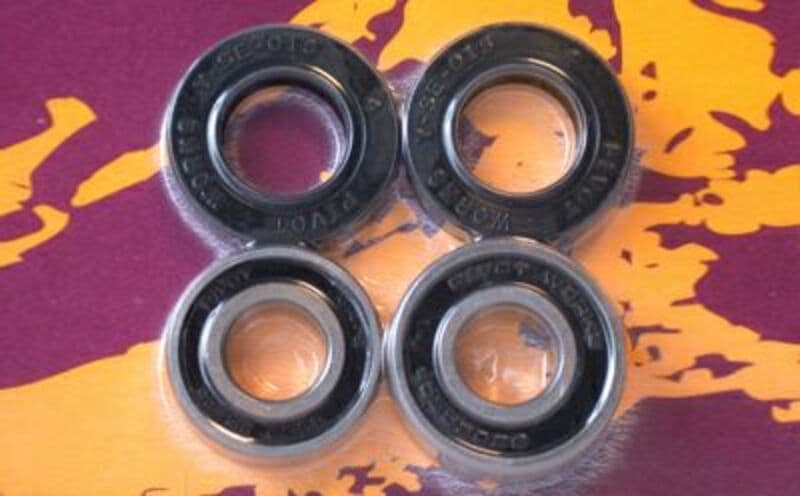 Pivot Works Rear Wheel Bearings And Seals Kit