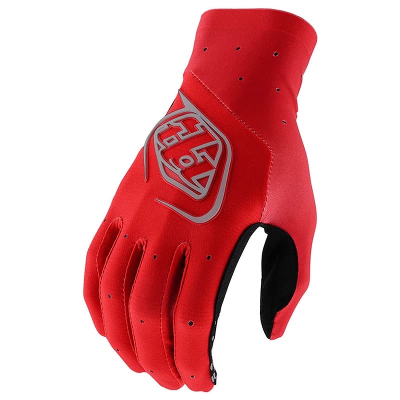 Zwart & Rood & Rood