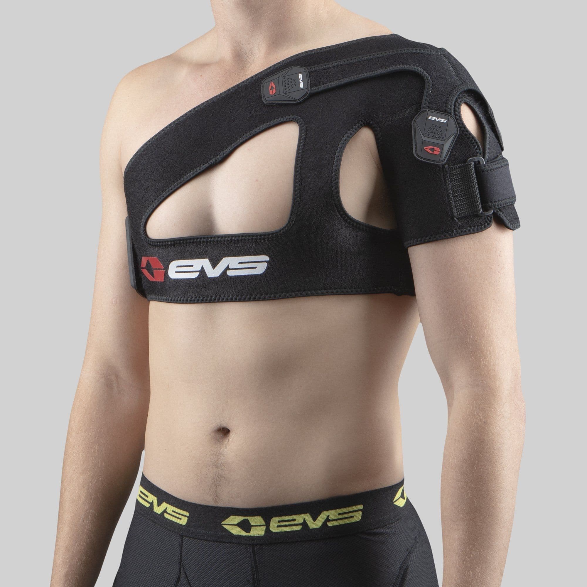 EVS SB03 Shoulder Brace Zwart