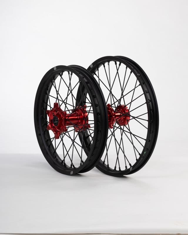 Sixty5 Honda Schwarz/Rot 1.6-21/2.15-19 MX Wheel Set